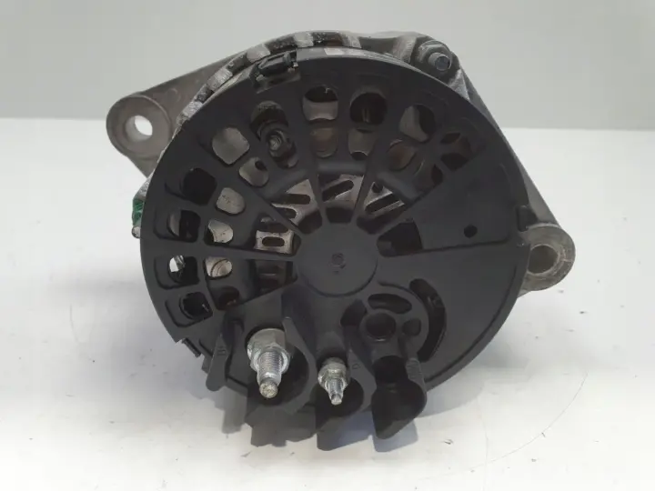 Opel Vectra C 1.9 CDTI ALTERNATOR LRA02809
