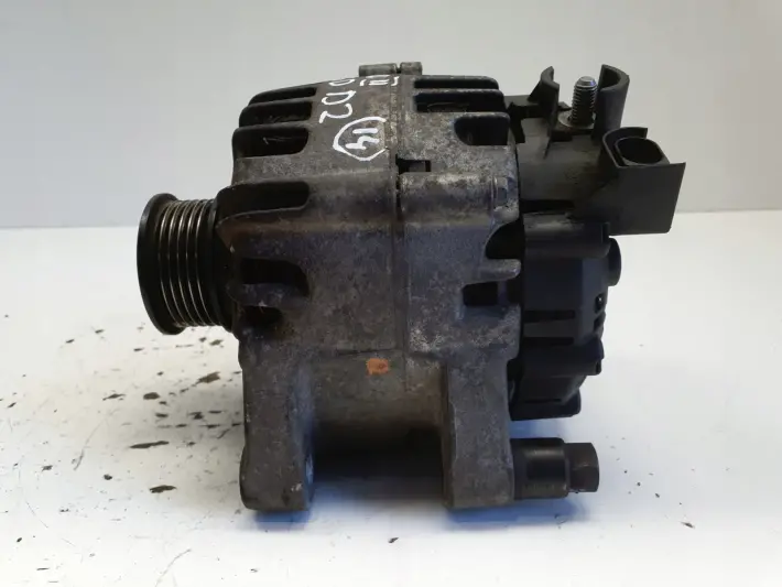 Volvo S40 II V50 1.6 D D2 ALTERNATOR 30659389 120A valeo