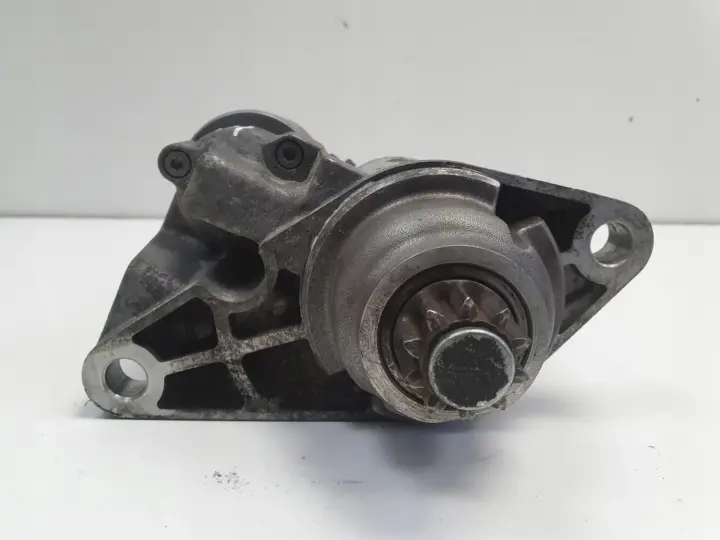 VW Polo IV 1.2 12V ROZRUSZNIK BOSCH