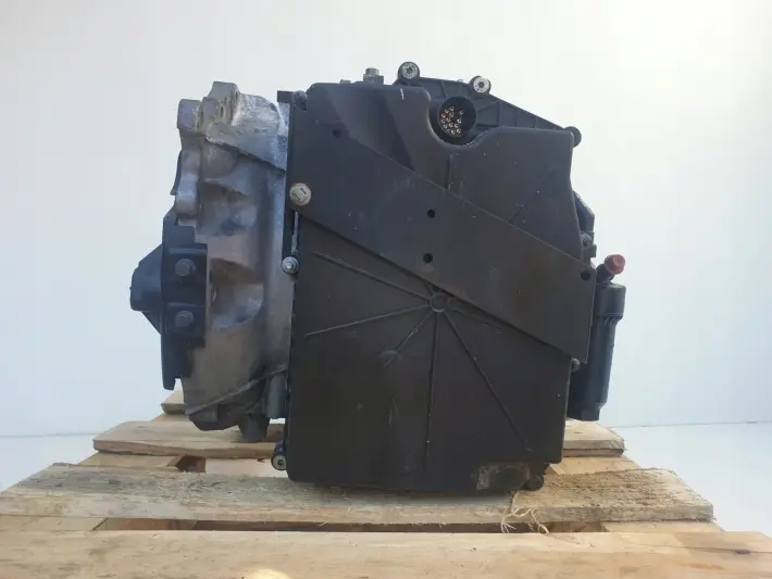 Volvo V50 2.0 D DIESEL AUTOMATYCZNA SKRZYNIA BIEGÓW 7M5R-7000-HE 31271608