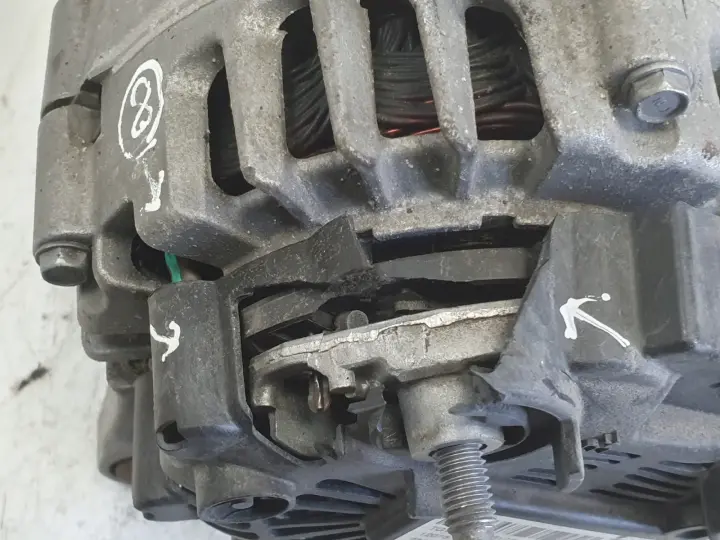 Dacia Dokker 1.2 TCe ALTERNATOR 231007842R 2612719A