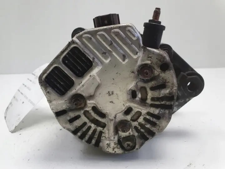 Daihatsu Sirion 1.0 VVTi ALTERNATOR 27060-B1080