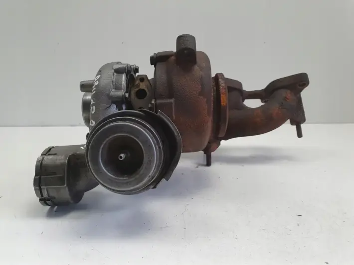 Audi A3 II 8P VW Passat B6 1.9 TDI TURBOSPRĘŻARKA turbo 03G253014H