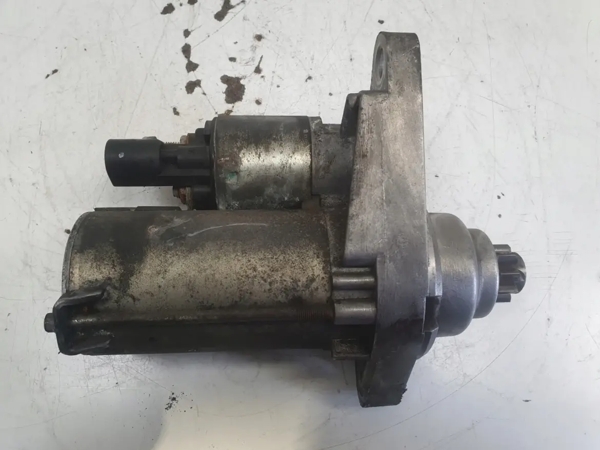 Vw Golf V 1.6 FSI ROZRUSZNIK valeo 02T911023S D6GS12