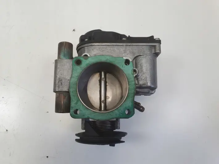 Audi A4 B5 1.8 20V PRZEPUSTNICA 058133063