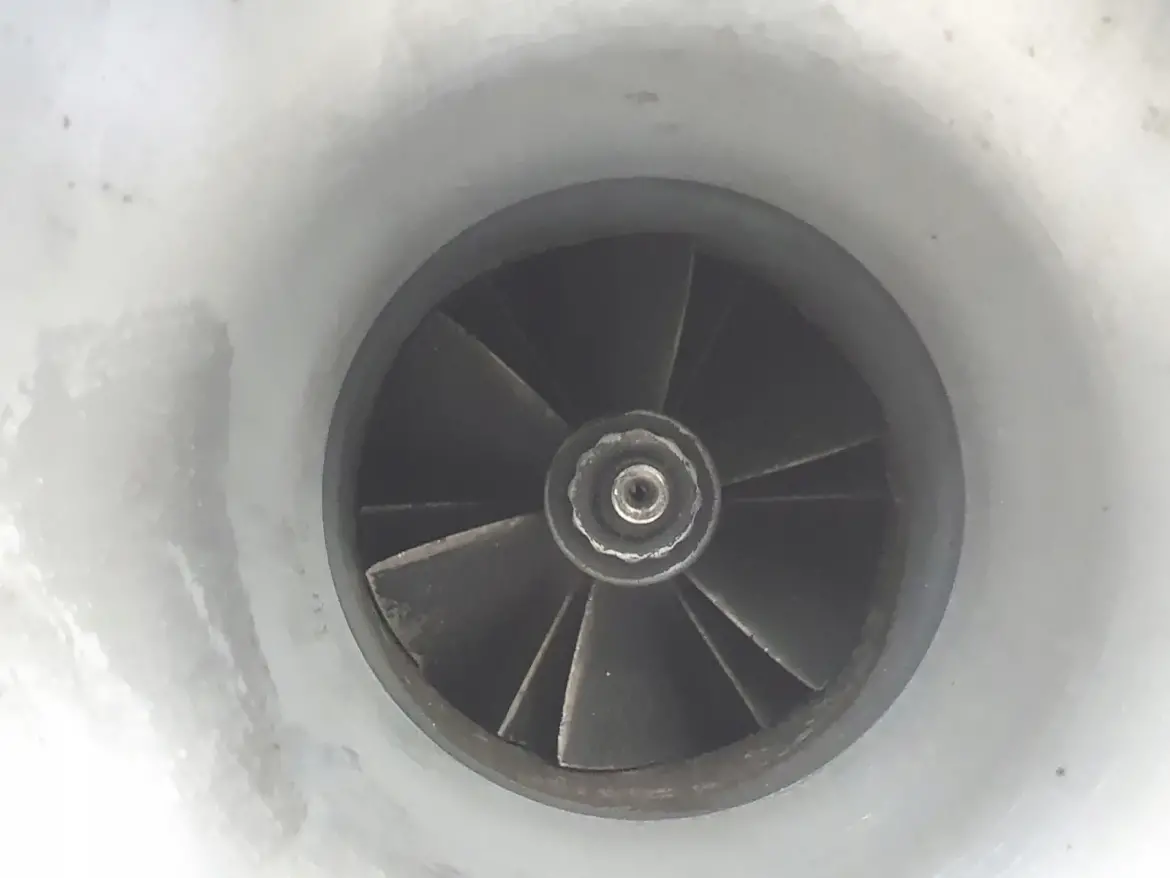 BMW E87 E90 E91 2.0 D N47 TURBOSPRĘŻARKA turbo 7810189C