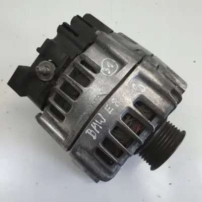 BMW E87 E90 2.0 D ALTERNATOR valeo 7802261 AL03 180A