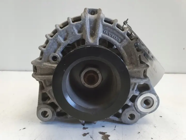 Volvo V40 II 2.0 D D2 ALTERNATOR 150A 31419101