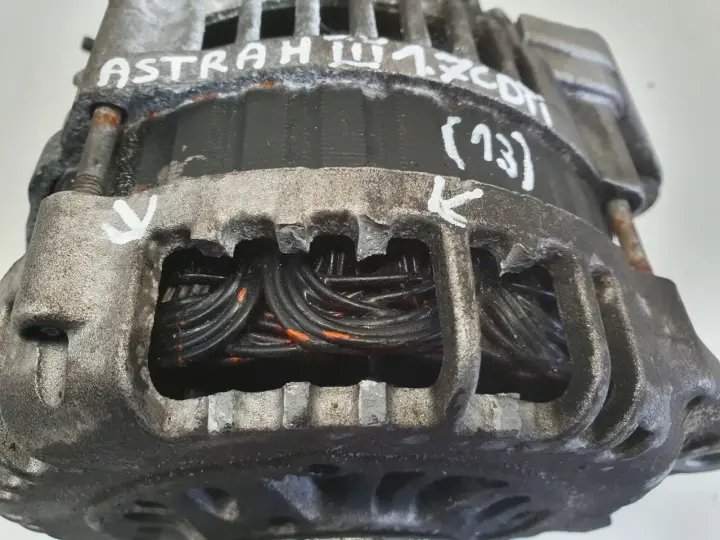 Opel Astra III H 1.7 CDTI ALTERNATOR pompa vacum