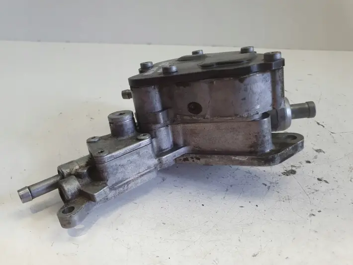 Skoda Fabia I 1.9 TDI 99-08r POMPA VACUM wakum LUK 038145209E