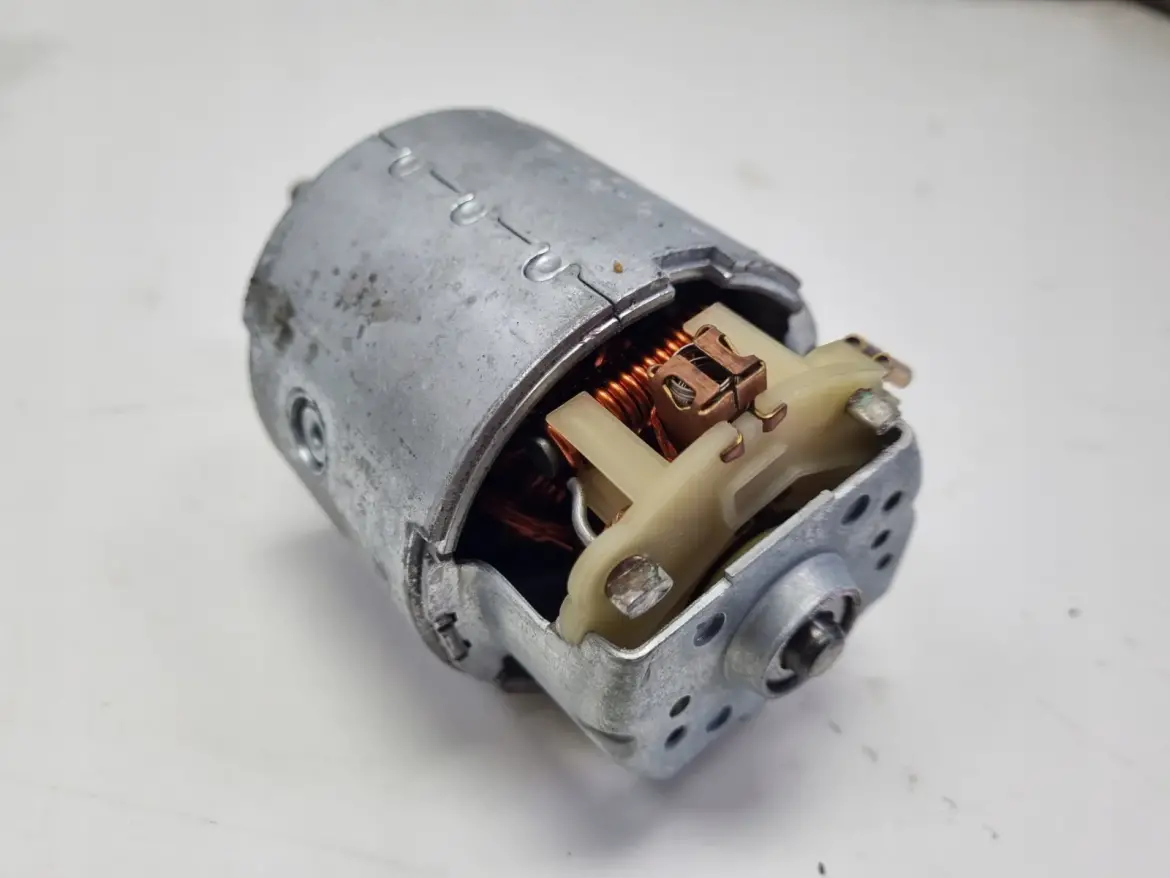 Audi A4 B6 A6 C5 VW Passat B5 WENTYLATOR OGRZEWANIA silniczek 0130111189