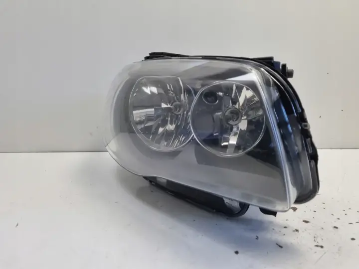 BMW E87 04-11r PRZEDNIA LAMPA PRAWA PRAWY PRZÓD 7249650-02