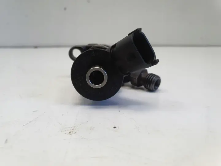 Ford Focus MK2 II 1.6 TDCI WTRYSKIWACZ wtrysk 0445110353