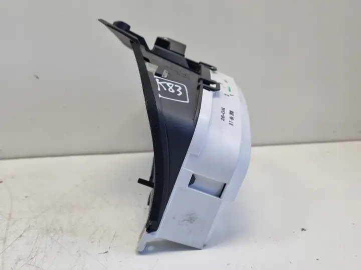 Volvo S80 II V70 III XC70 II 2.5 T LICZNIK ZEGARY Europa benzyna 31270898AA