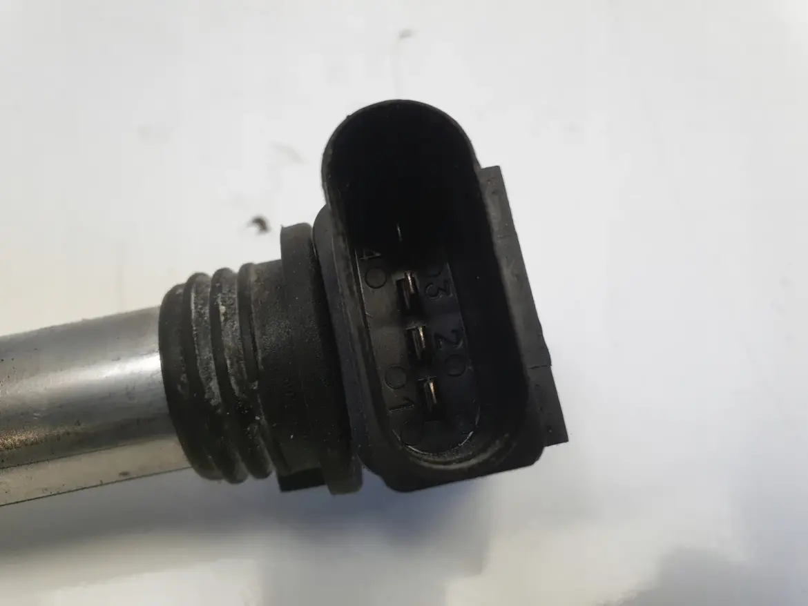 Skoda Fabia II 1.2 6V CEWKA ZAPŁONOWA 0986221047