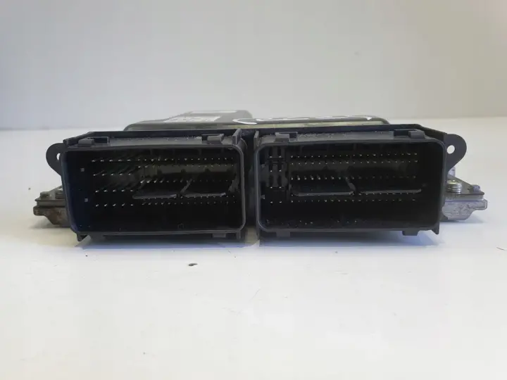 Volvo V40 II 2.0 D STEROWNIK SILNIKA komputer 31312486
