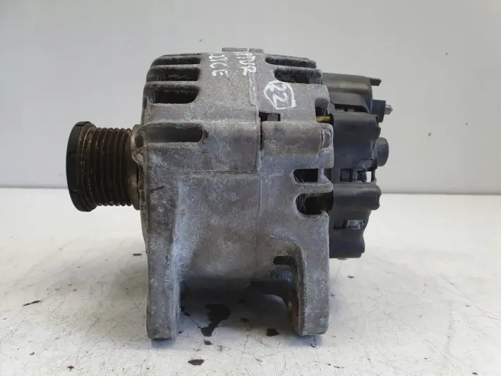 Renault Clio IV 0.9 TCe ALTERNATOR valeo 231007842R