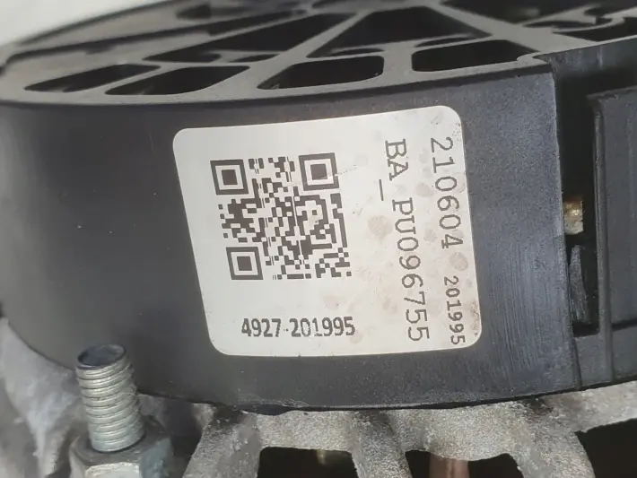 Opel Vectra C 1.9 CDTI ALTERNATOR LRA02809