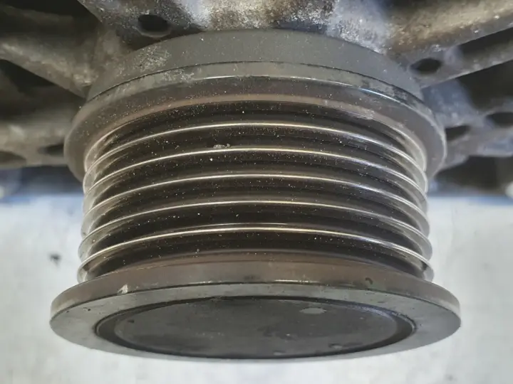 Volvo C30 D2 1.6 D ALTERNATOR 30659389 oryginał