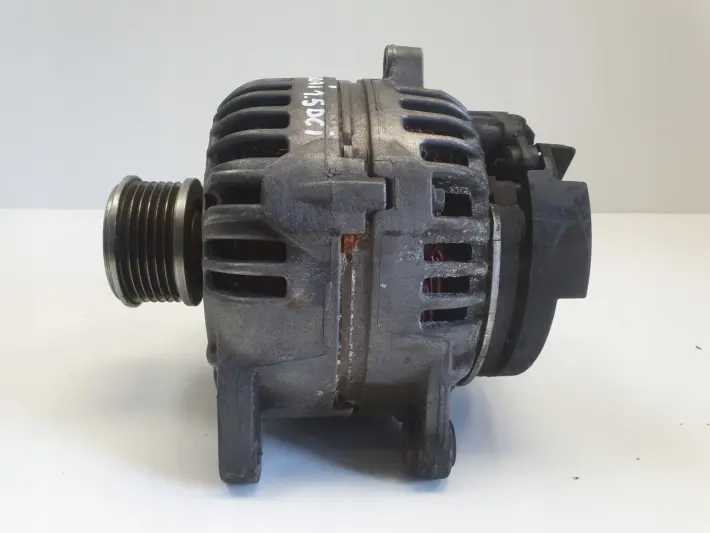 Nissan Qashqai 1.5 DCI ALTERNATOR bosch 0124525140 150A 8200728292-C