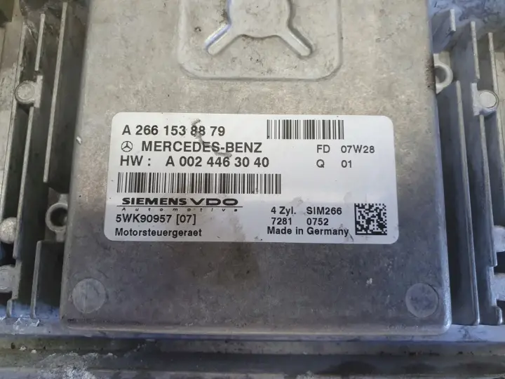 Mercedes W169 1.7 8V STEROWNIK SILNIKA komputer A2661538879 5WK90957