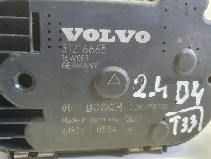 Volvo S40 II V50 2.4 D5 PRZEPUSTNICA 31216665 0280750520