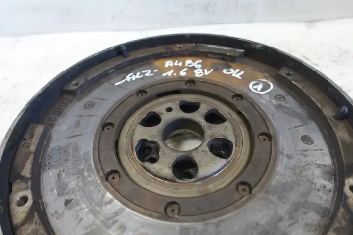 Audi A4 B6 1.6 8V KOŁO DWUMASOWE dwumasa