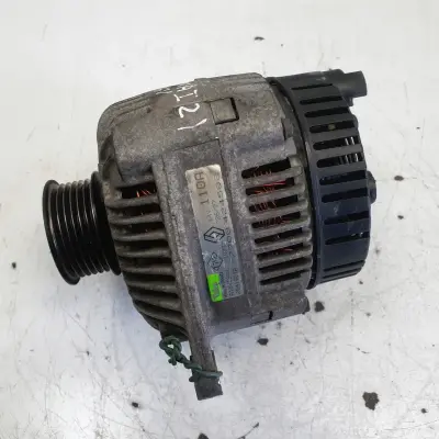 Renault Laguna I 1.8 16V ALTERNATOR 7700424582 valeo 110A