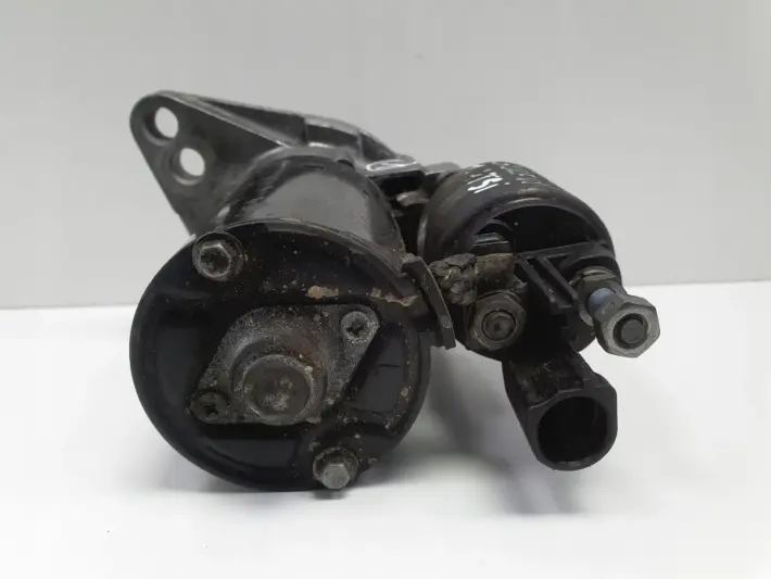 VW Golf VI 1.4 TSI CAX ROZRUSZNIK Bosch 001121408
