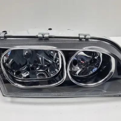 Volvo S40 II V40 LIFT PRZEDNIA LAMPA PRAWA PRAWY PRZÓD nowa europa CIEMNA