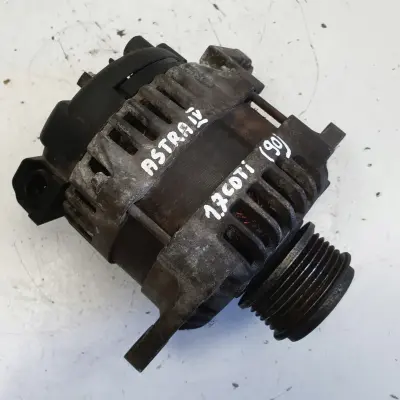 Opel Astra IV J 1.7 CDTI ALTERNATOR 100A 13500186