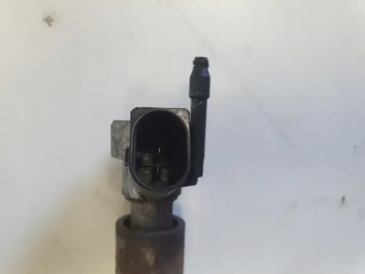 BMW E90 E91 3.0 D WTRYSKIWACZ wtrysk 0445115070 M57 306D3