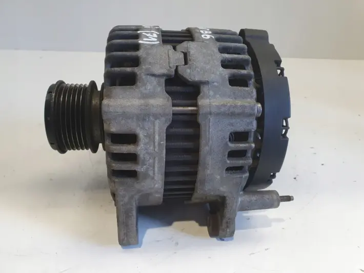 VW Passat B6 2.0 TDI ALTERNATOR bosch 03G903023 180A