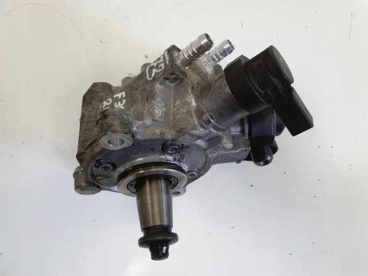BMW F20 F30 2.0 D POMPA WTRYSKOWA paliwa 0445010519
