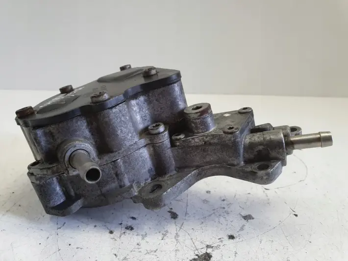 Audi A6 C5 VW Passat B5 1.9 TDI POMPA VACUM wakum 038145209A