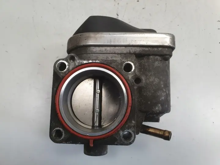 Mini Cooper R50 R53 1.6 16V PRZEPUSTNICA 7509043