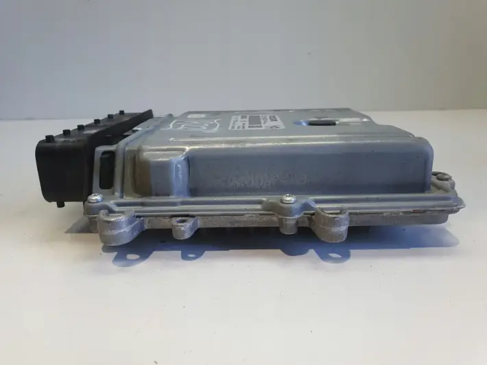 Volvo V60 1.6 D STEROWNIK SILNIKA komputer 31303095 31303095AC 0281016616