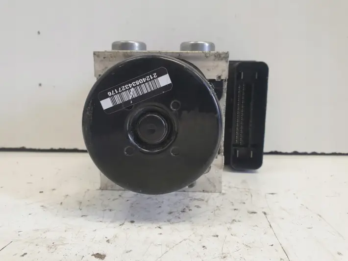 Volvo V70 III XC70 II POMPA ABS hamulcowa 31261142