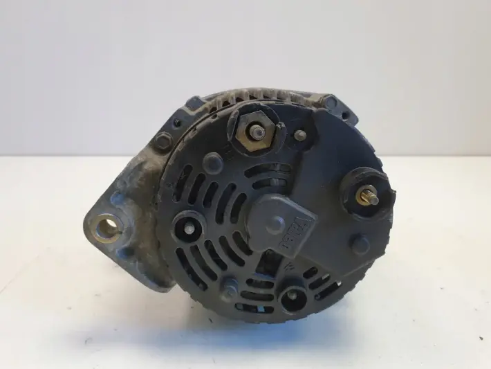 Renault Megane I 2.0 16V ALTERNATOR valeo 110A