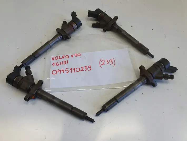 Ford Focus MK2 II 1.6 TDCI WTRYSKIWACZ wtrysk 0445110239