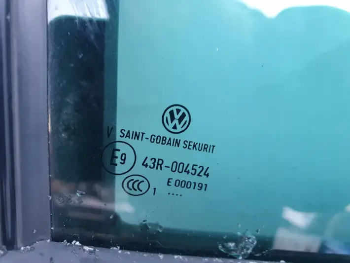 VW Polo V 6R TYLNE DRZWI PRAWE PRAWY TYŁ LA9W