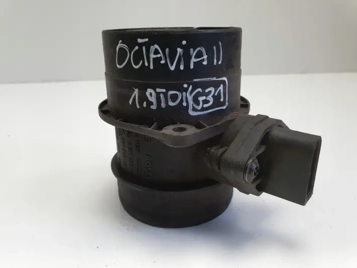 Skoda Octavia II 1.9 TDI PRZEPŁYWOMIERZ POWIETRZA 0281002461 074906461B