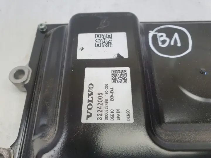 Volvo V60 II 2.0 D4 STEROWNIK SILNIKA komputer MODUŁ 32242005