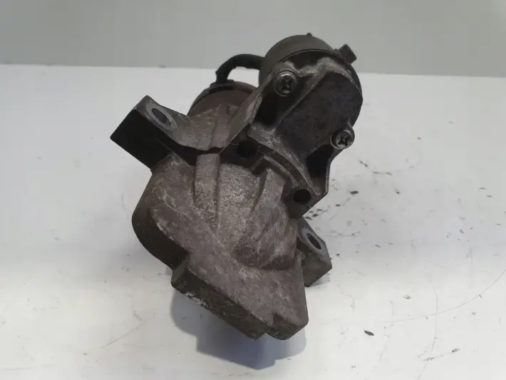 Mazda 5 2.0 16V ROZRUSZNIK M000T90981