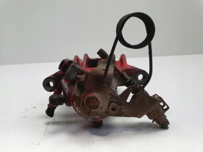 VW Golf IV Audi A3 PRAWY ZACISK HAMULCOWY tył pasażera