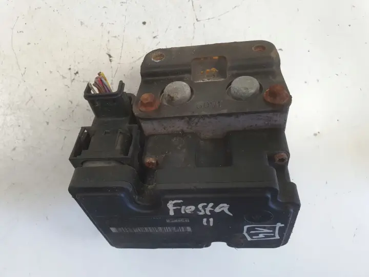 Ford Fiesta MK7 1.4 16V POMPA ABS hamulcowa 8V512M110AD