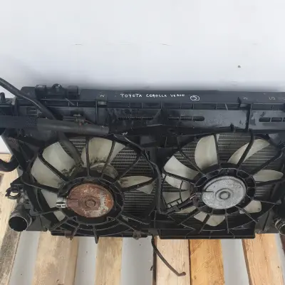 Toyota Corolla Verso II 2.2 D4D CHŁODNICE KOMPLET