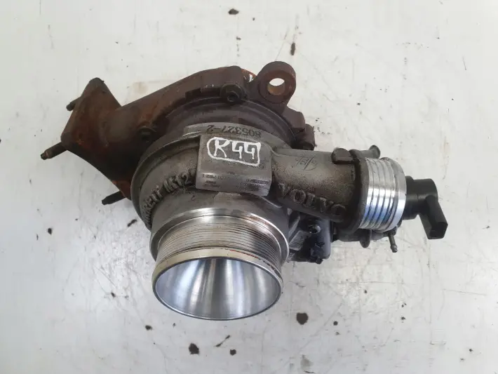 Volvo XC60 S60 V60 II 2.0 D3 TURBOSPRĘŻARKA turbo 31390219