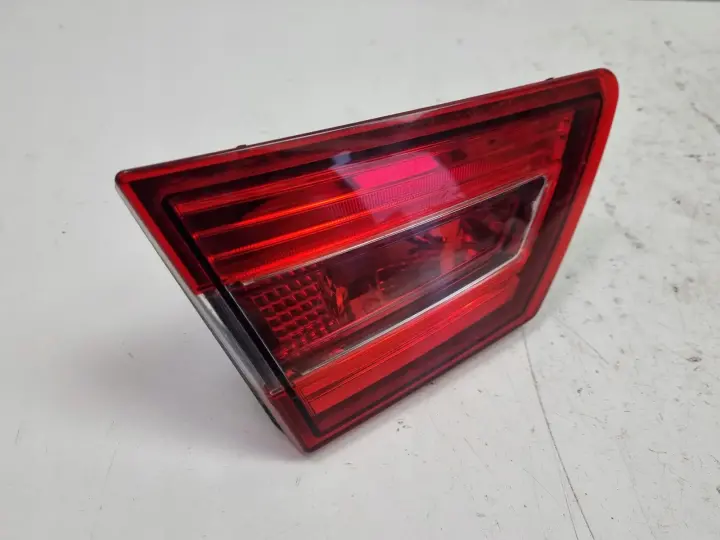 Renault Clio IV TYLNA LAMPA LEWA lewy tył W KLAPE