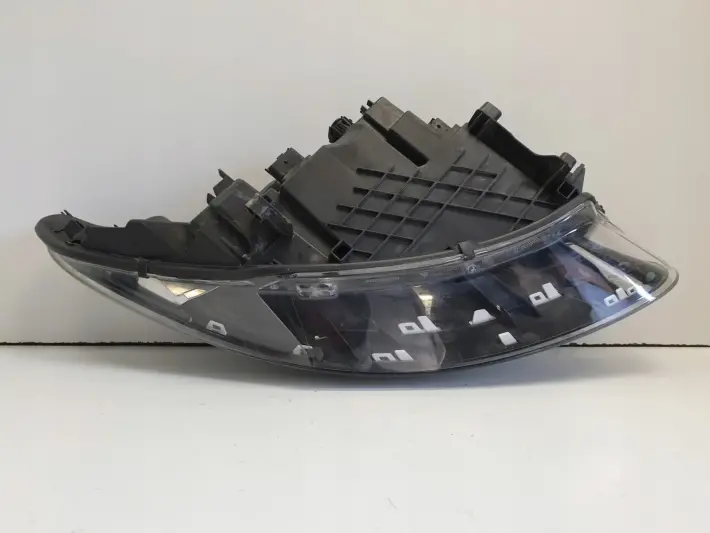 Renault Megane III LIFT PRZEDNIA LAMPA LEWA przód